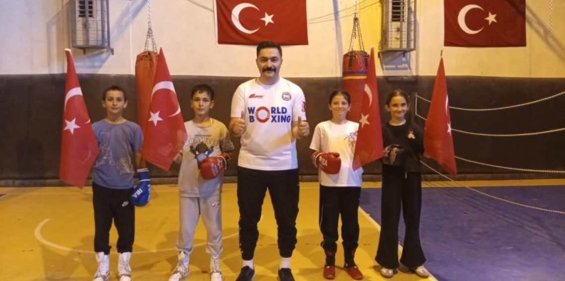 Arpalı'dan 4 Sporcu Türkiye Boks Şampiyonası'nda Ringe Çıkıyor! 