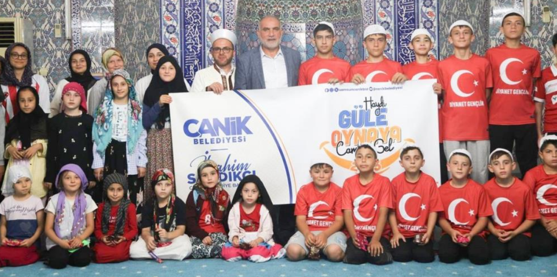 Canik’te camiler çocuklarla doldu taştı