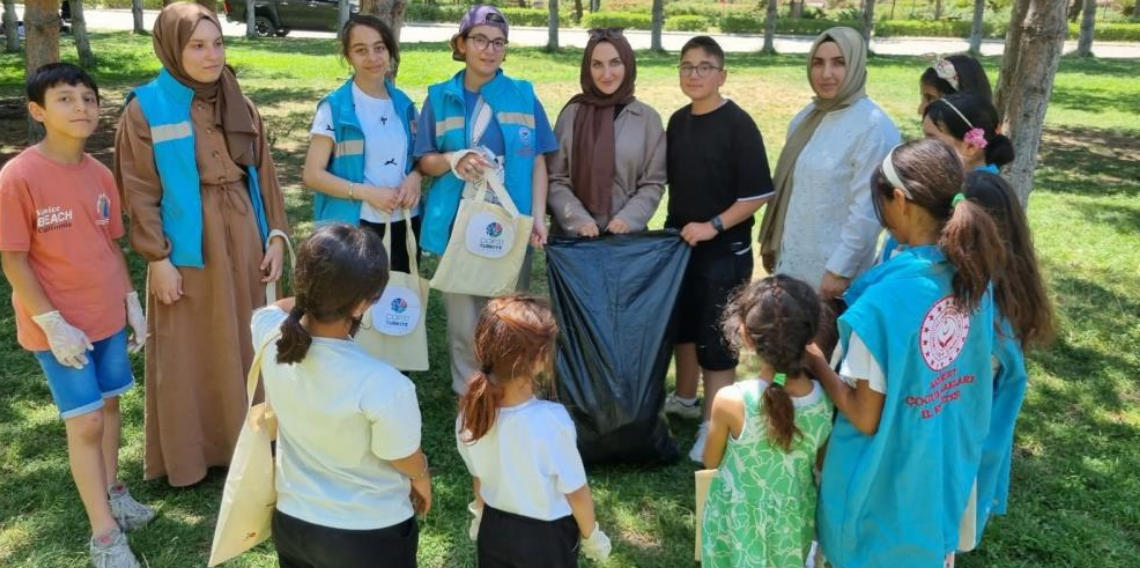 Bayburt’ta Sıfır Atık Pikniği Düzenlendi! Çocuklar ve Anneler Çevre İçin El Ele Verdi