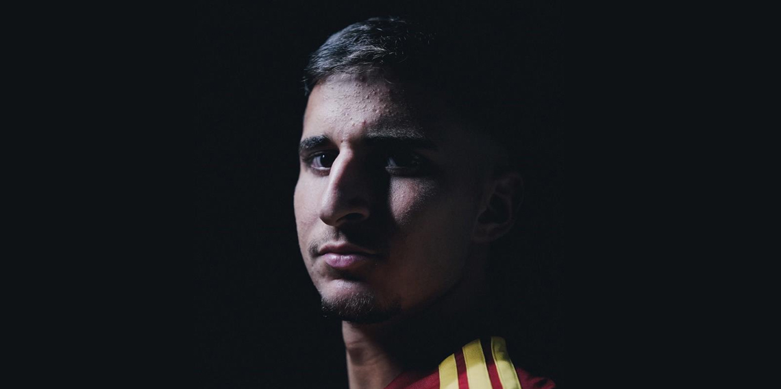 Kayserispor, Malik Hayvali ile 3 yıllık sözleşme imzaladı