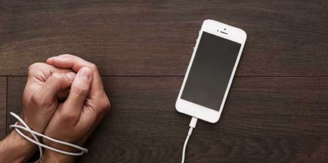 Ekran bağımlılığına karşı 'bağımlılık yapmayan telefon' tavsiyesi