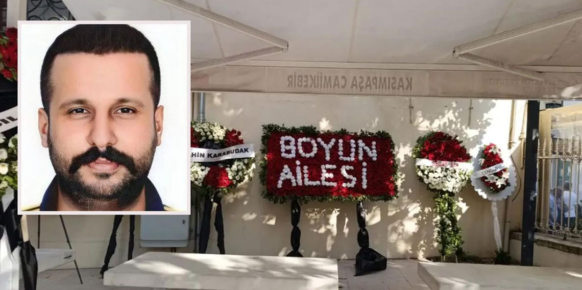 Çete liderinin annesinin cenazesine çelenk yağdı!