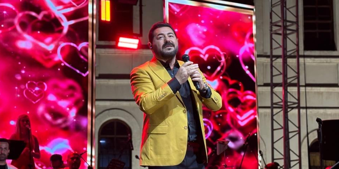 Serkan Kaya, Sivas'ta sevenleriyle buluştu