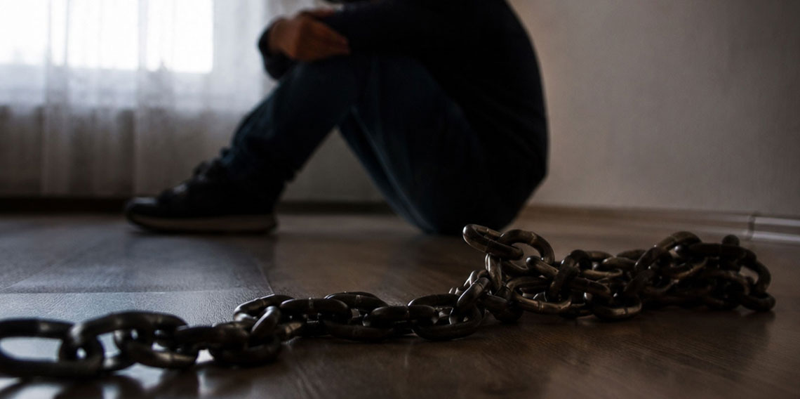 Sakarya'da korkunç olay! 15 yaşındaki engelli çocuk zincirle bağlı halde bulundu