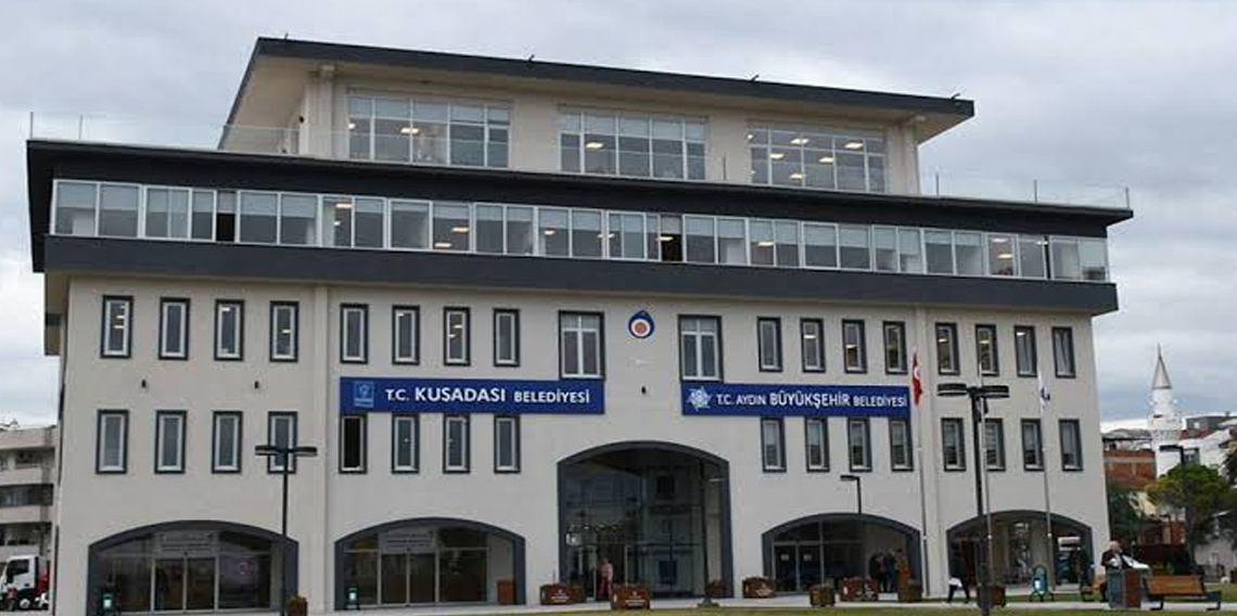 Kuşadası Belediyesi operasyonu: 14 kişi tutuklandı