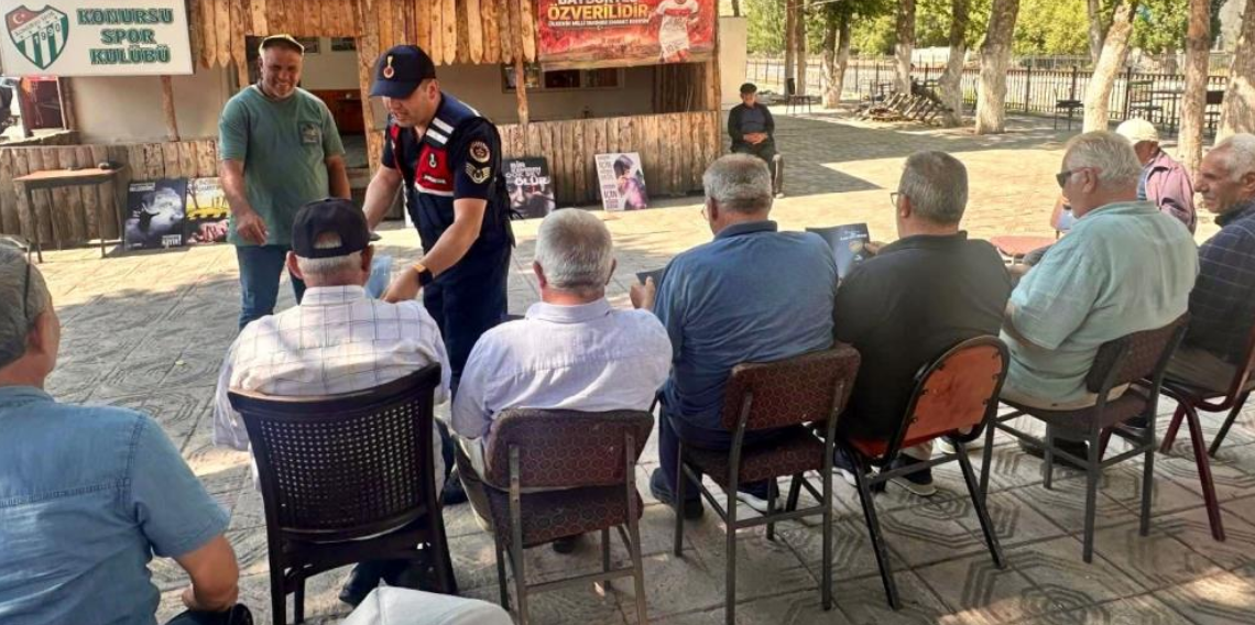 Bayburt’ta vatandaşlara aile içi şiddet ve uyuşturucuyla mücadele eğitimi