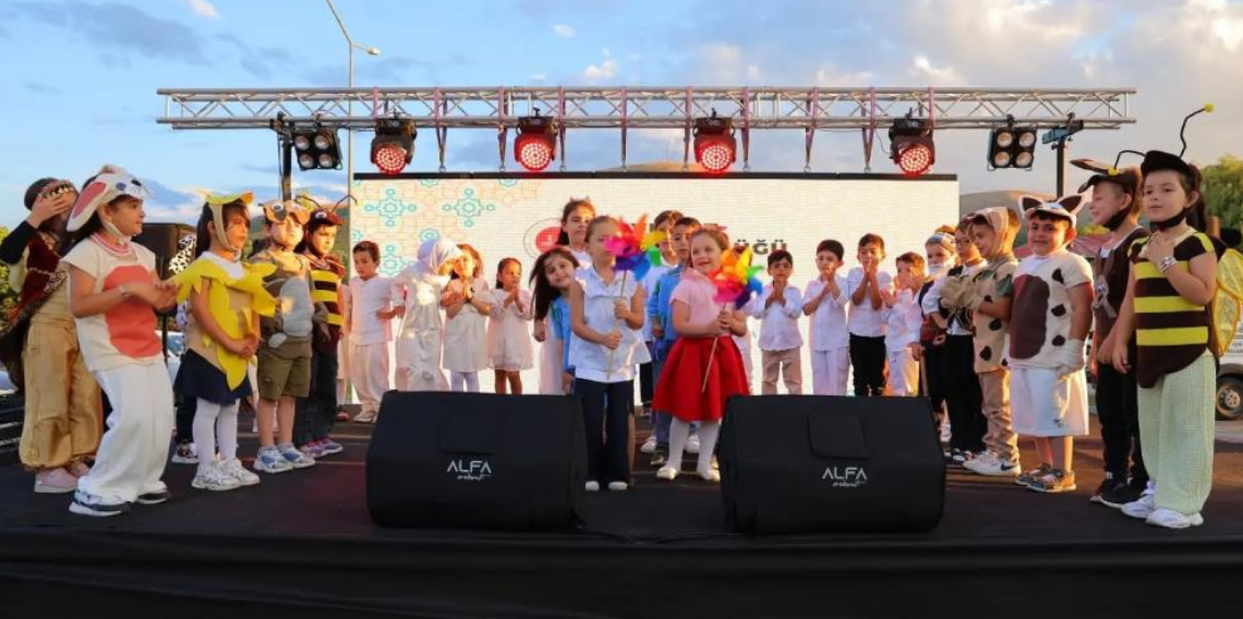 Bayburt’ta Yaz Kur’an Kursları sona erdi: Öğrenciler öğrendiklerini sahneledi