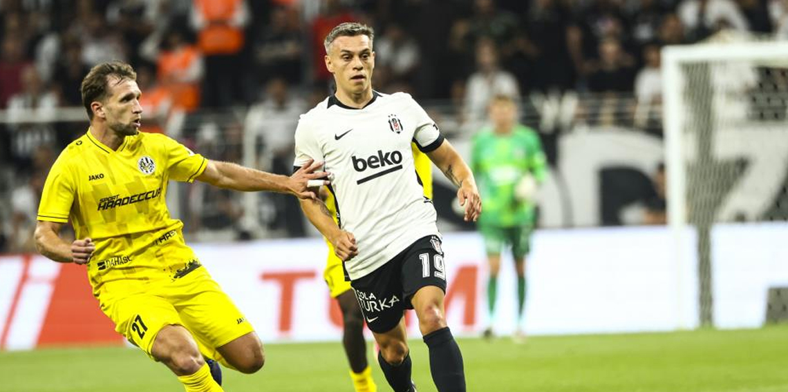 Leandro Trossard ilk kez Beşiktaş formasını giydi