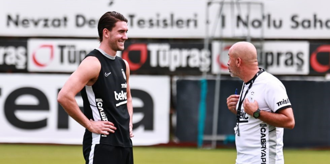 Dusan Vlahovic, Beşiktaş ile ilk antrenmanına çıktı