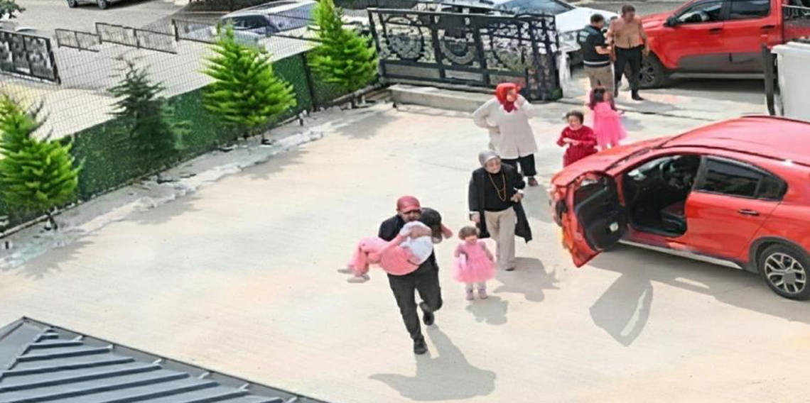 Köpeğe çarpan sürücü kaçtı, 10 yaşındaki kız baygınlık geçirdi
