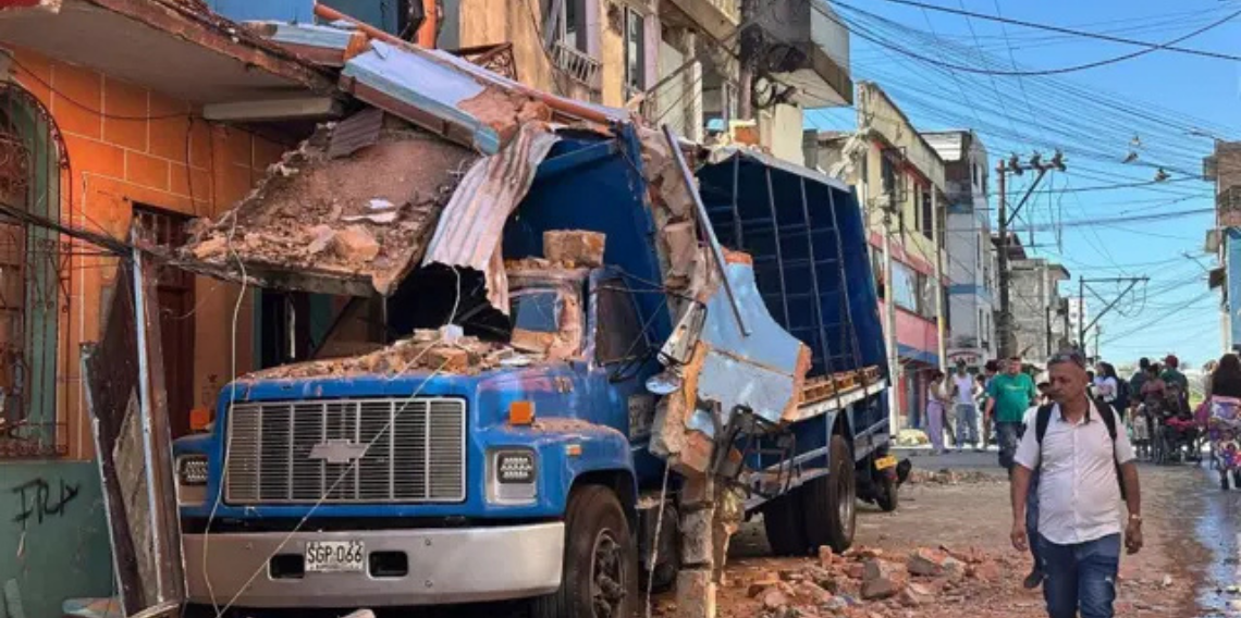 Kolombiya’daki 7.4’lik depremin ülkeye zararı 9.6 milyar dolar
