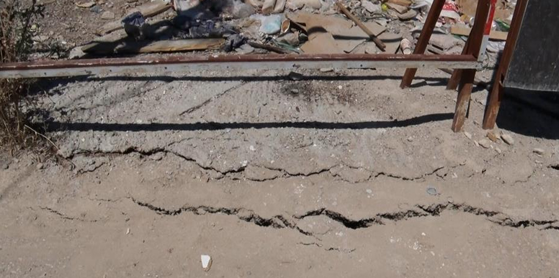 İnşaat sebebiyle 'yol yarıldı' iddiası
