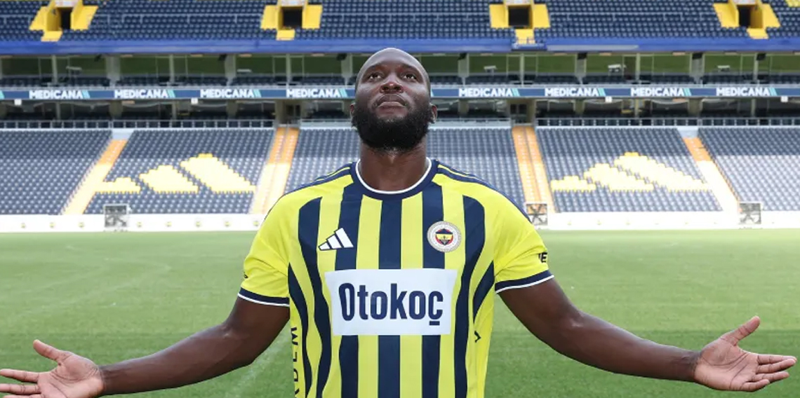 Fenerbahçe, Romelu Lukaku'yu UEFA listesine ekledi