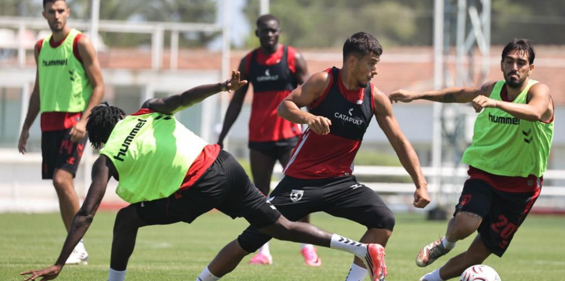 Samsunspor, Karadeniz derbisi için Rize’de 3 puan peşinde!