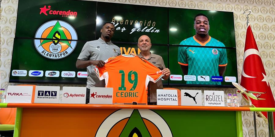 Corendon Alanyaspor, Ivan Cedric’i kadrosuna kattı