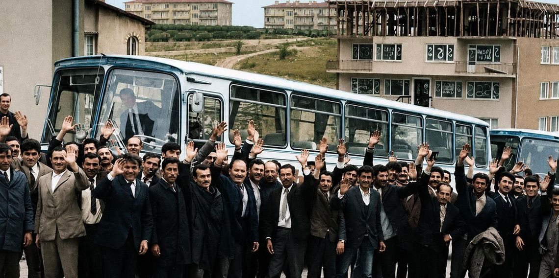 Bir dönem Türklerin gitmek için can attığı ülkeden büyük kaçış var!