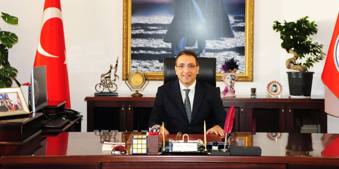 Balçova Belediye Başkanı Onur Yiğit görevine iade edildi