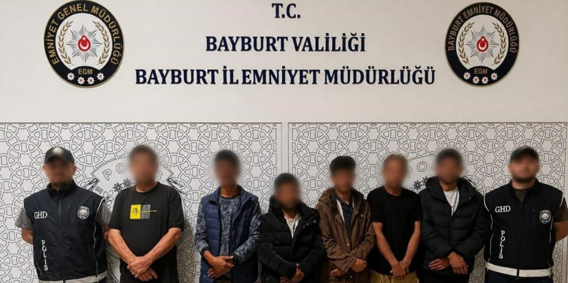 Bayburt'ta 6 düzensiz göçmen yakalandı! 1 şüpheli gözaltında