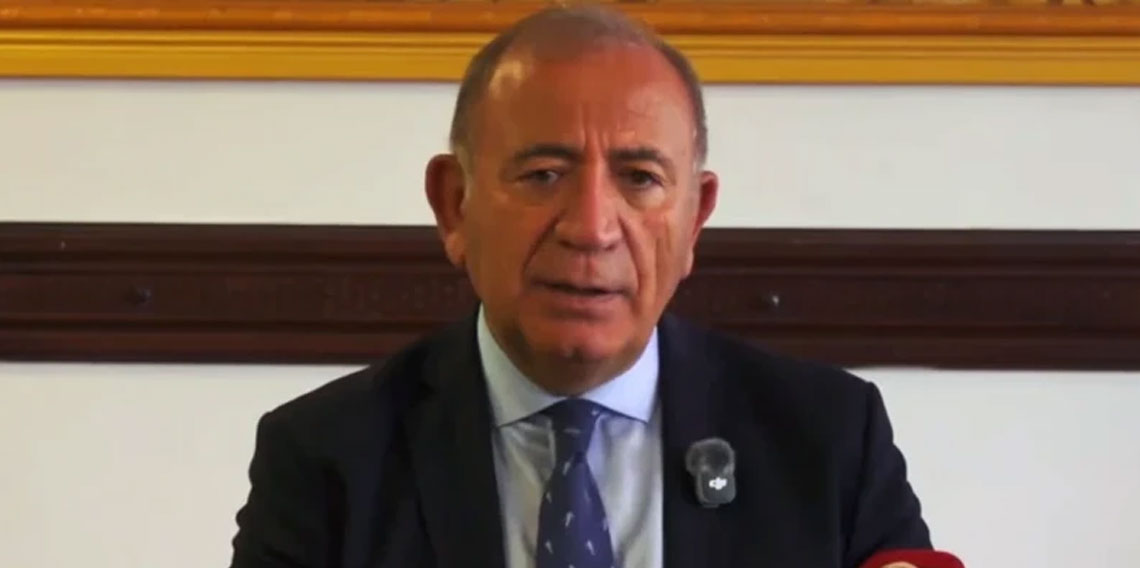 Gürsel Tekin: ''Siyaset bir zenginleşme aracı değildir''