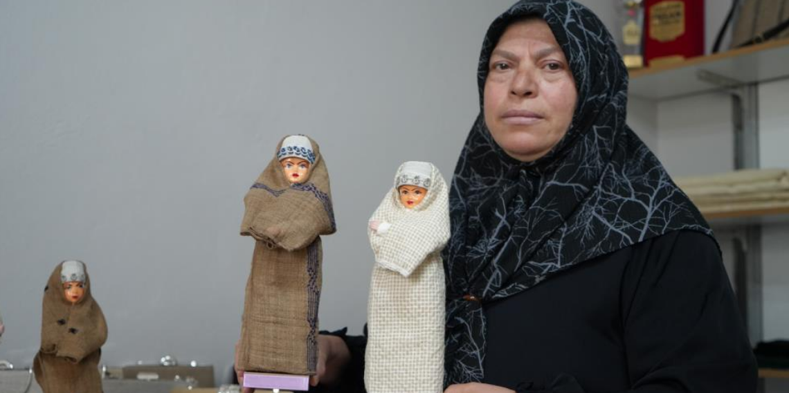 Bayburt’un tescilli ehramı oyuncak bebekleri süslüyor: Kültürel miras gelecek nesillere taşınıyor