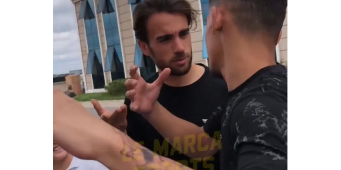 Yunus Akgün’ü şaşırtan an! Beşiktaşlı taraftar kartal pençesi yapınca…