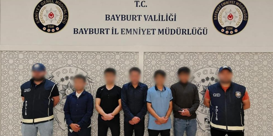 Bayburt’ta Düzensiz Göçmen Operasyonu! 5 Afgan Uyruklu Göçmen Yakalandı