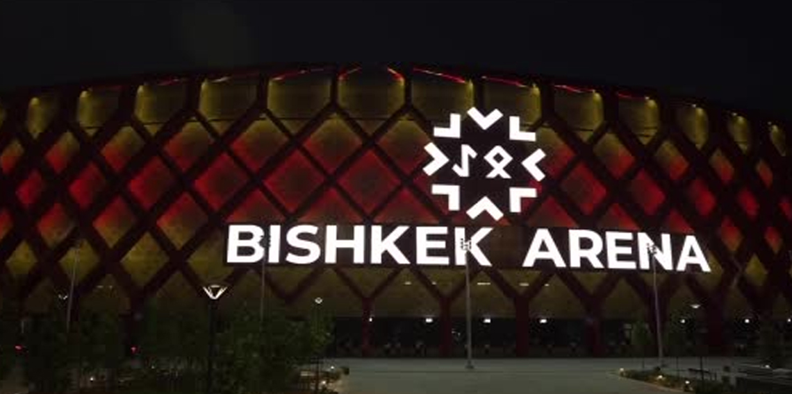 Erdoğan, Bişkek Arena'da Kırgız mevkidaşı Caparov tarafından karşılandı