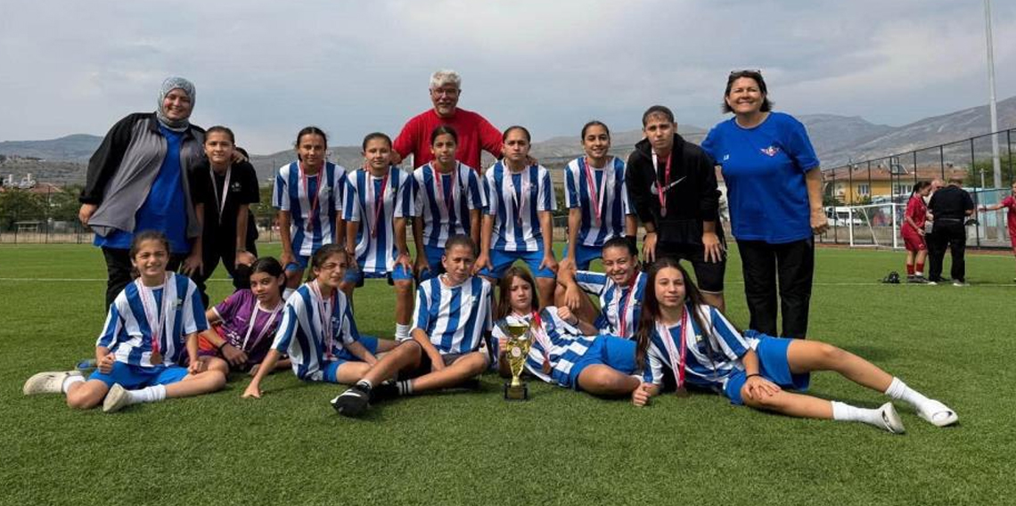 ANALİG Futbol Türkiye Şampiyonası Erzincan’da sona erdi