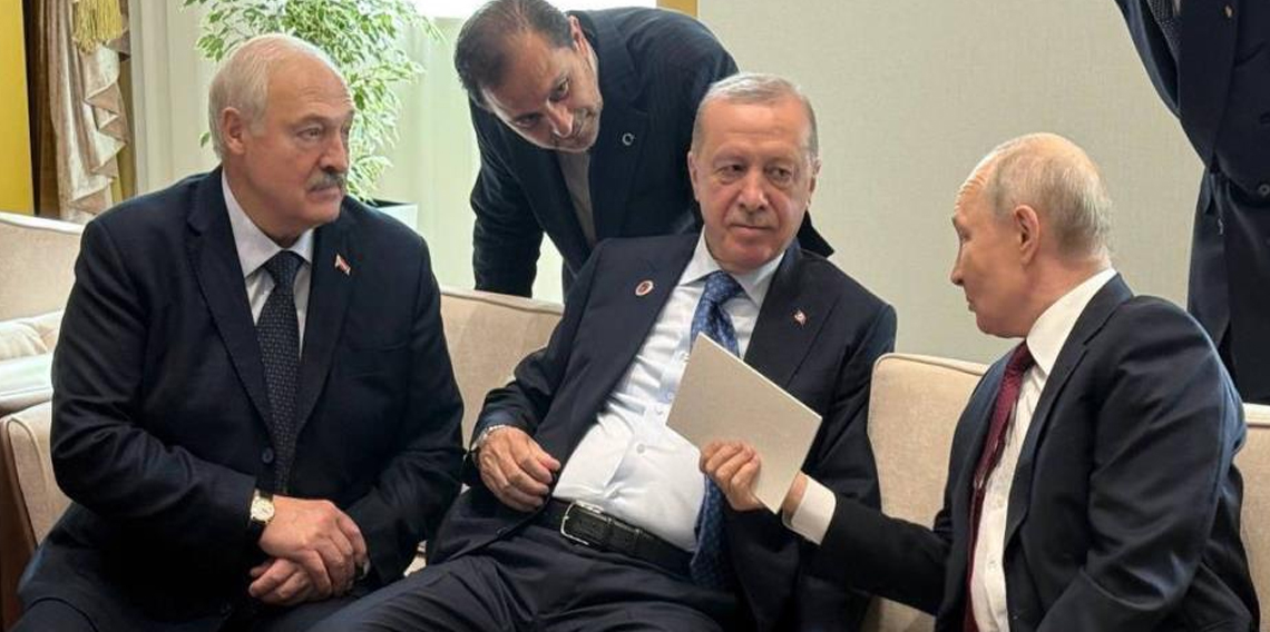 Erdoğan, Putin ve Lukaşenko'dan samimi görüşme