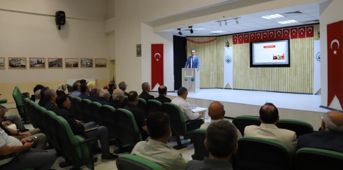Bayburt’ta okul müdürleri 2026-2027 eğitim öğretim yılı öncesi bir araya geldi