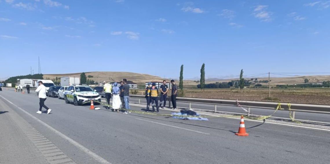 Sivas’ta motosiklet kazası: Bariyerlere çarpan 24 yaşındaki sürücü hayatını kaybetti