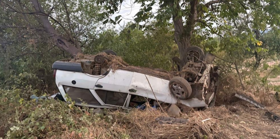Bursa’da feci kaza! Otomobil şarampole yuvarlandı, 8 kişi yaralandı