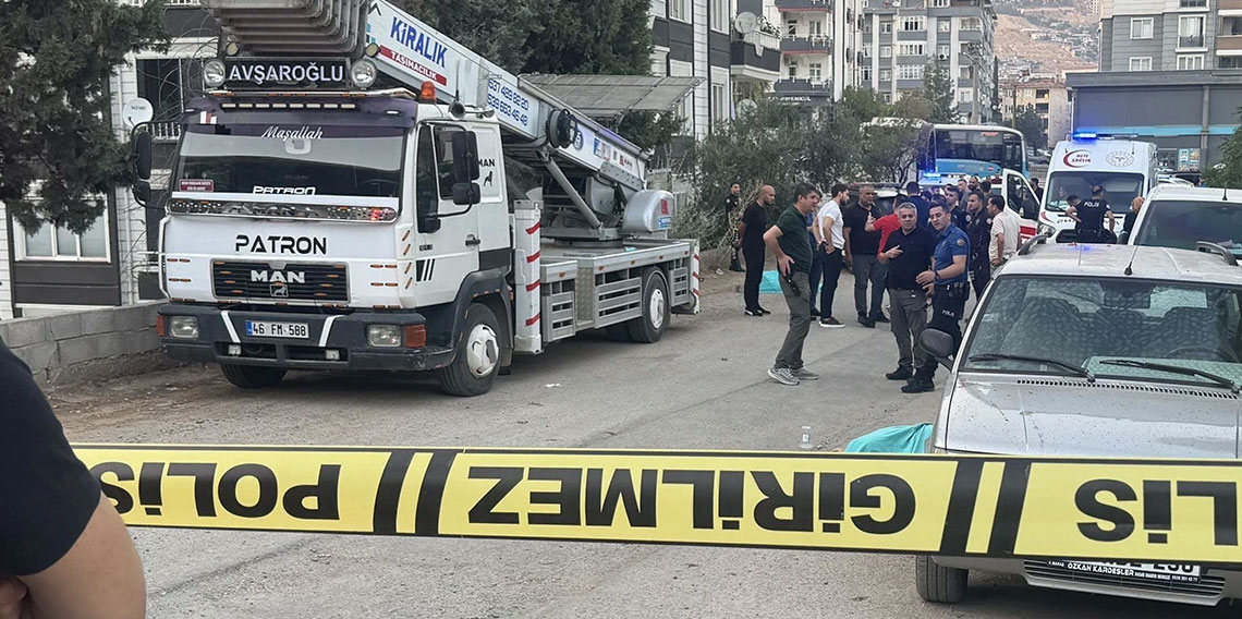 Dehşet! Eşini öldüren kişi intihar etti
