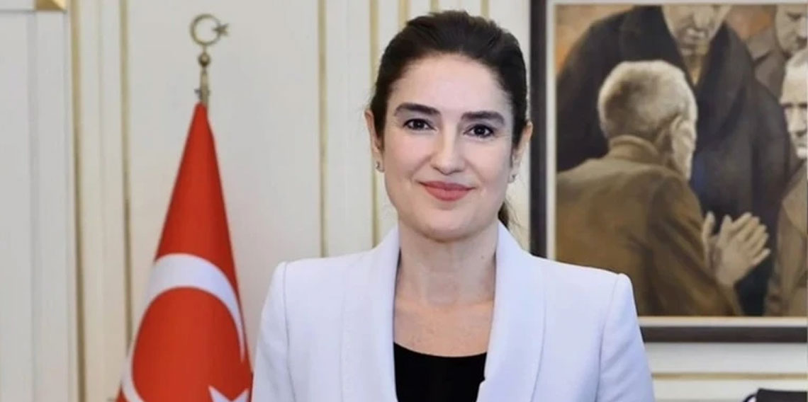 Ece Güner, Ekrem İmamoğlu'nun danışmanlığından istifa etti
