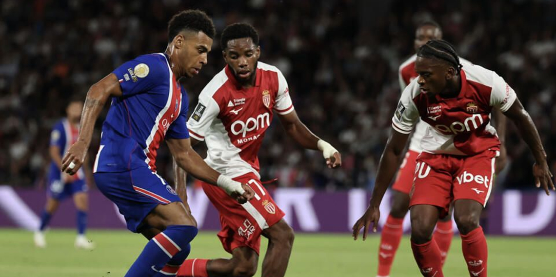 Monaco, Filipe Luis ile coştu