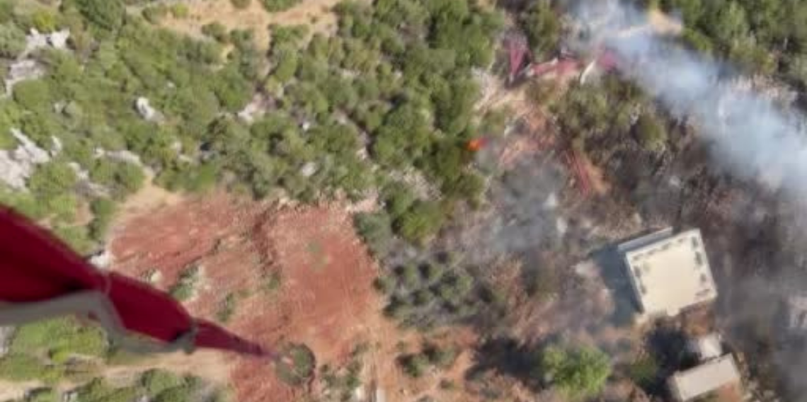 Antalya'da ormanlık alanda yangın kontrol altına alındı
