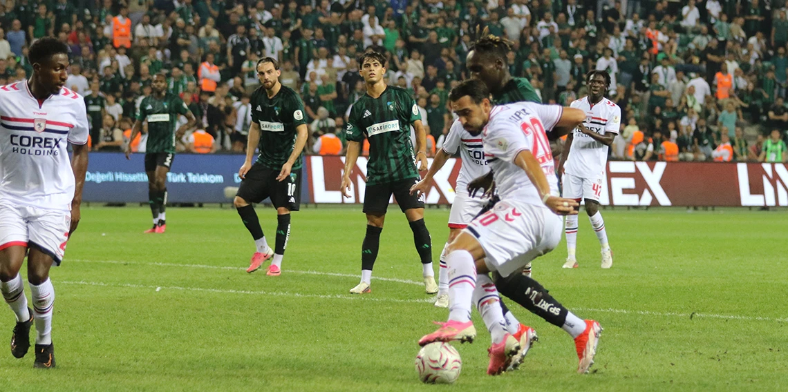 Samsunspor Kocaeli’de yıkıldı! 3 puan evde kaldı