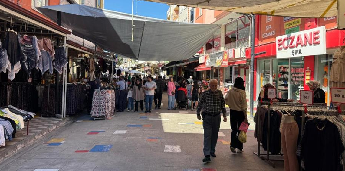 Fındık sezonu sona yaklaşırken Alaplı çarşısında hareketlilik arttı