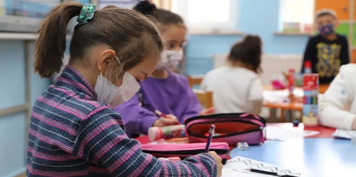 Okullar açıldı, çocukların duruşuna dikkat edilmeli