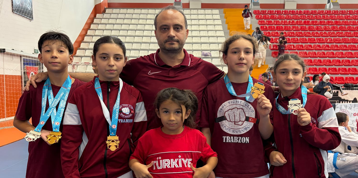 1461 Fight Club’dan Kars’ta 18 Madalyalık Büyük Başarı
