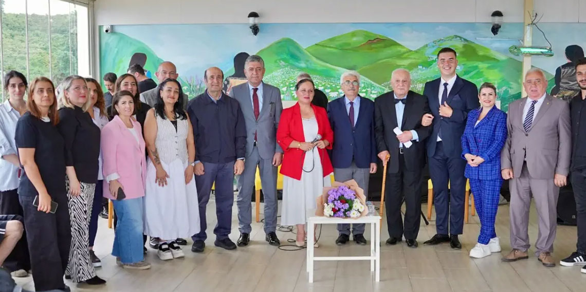 Atatürk’ün sevdiği şarkılar Trabzon Köşk Huzurevi’nde yankılandı