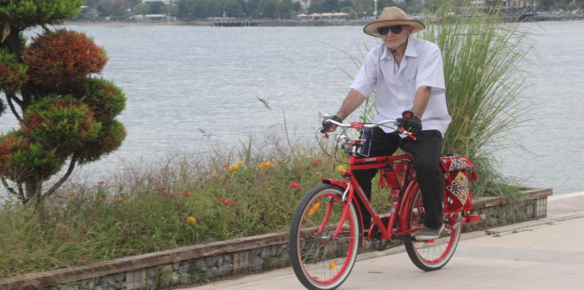 Karne hediyesiyle başladı, 50 yıldır pedal çeviriyor!