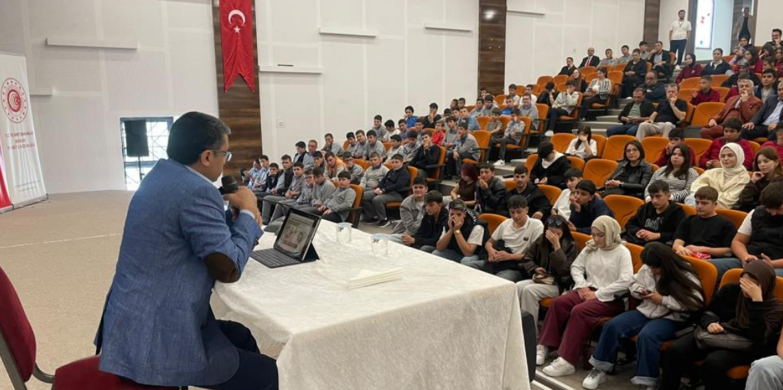 Bayburt’ta öğrencilere ‘Ahilik Kültürü’ anlatıldı