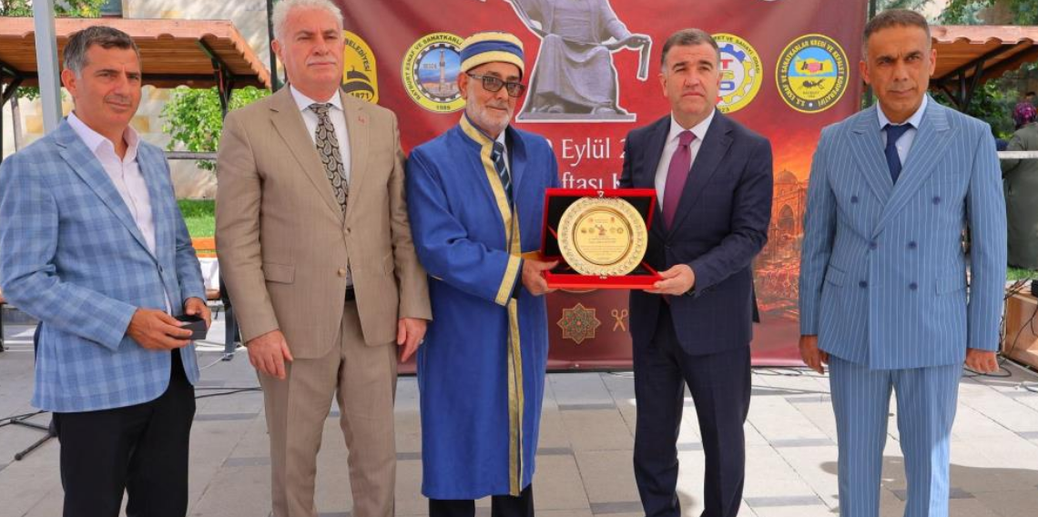 Bayburt’ta yılın Ahisi Metin Özyurt seçildi