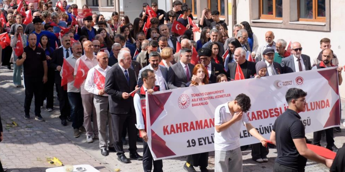 Artvin'de Gaziler Günü kapsamında kortej yürüyüşü düzenlendi