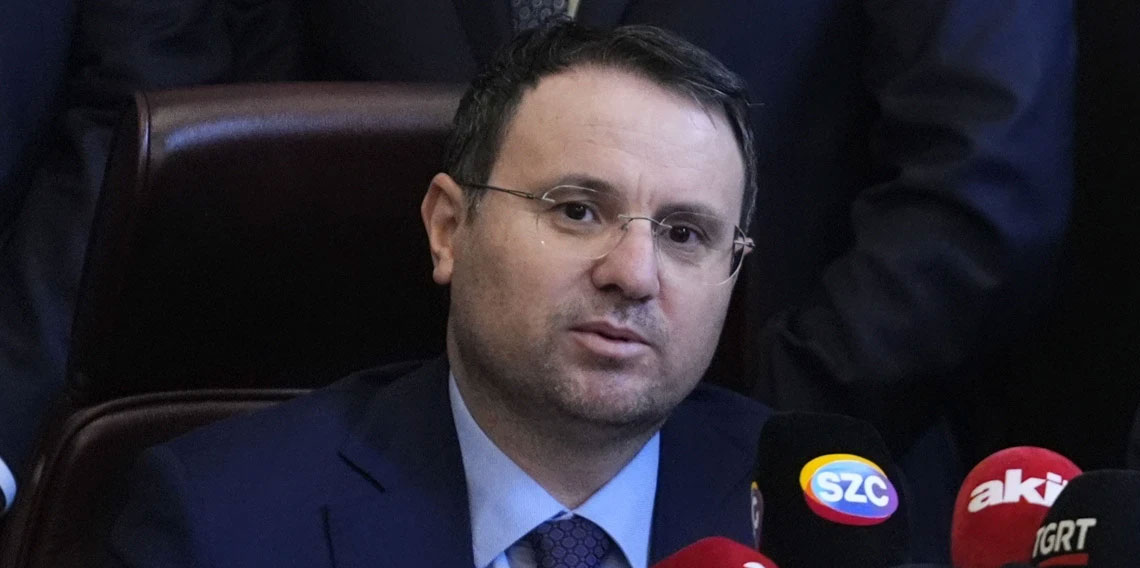 Gürlek'ten manipülatif işlemler hakkında yeni açıklama: Hesabı sorulacak