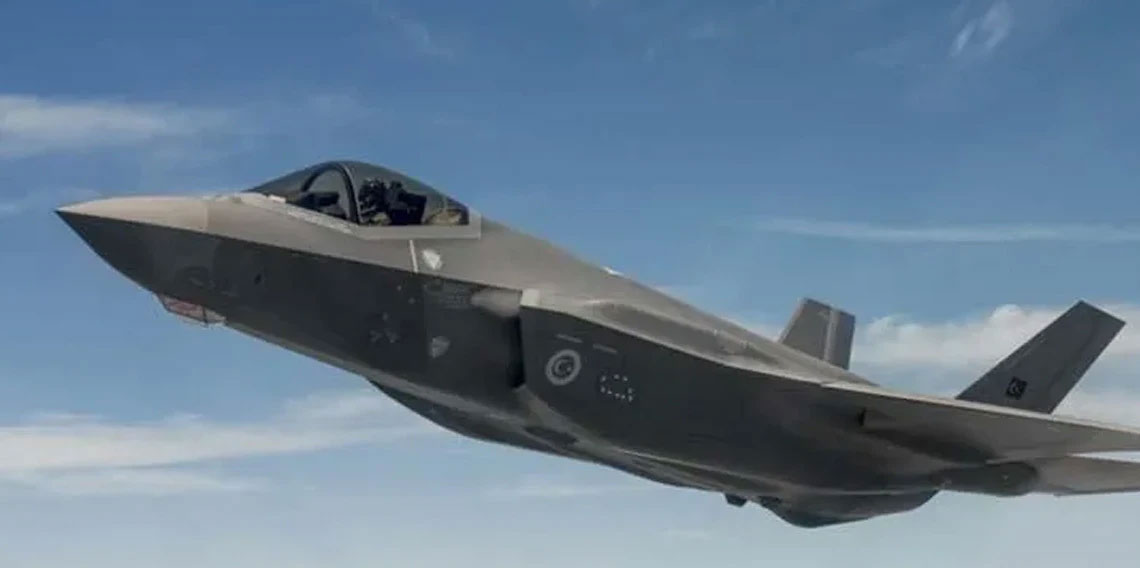 Almanya ilk F-35 savaş uçağını ABD'de teslim aldı