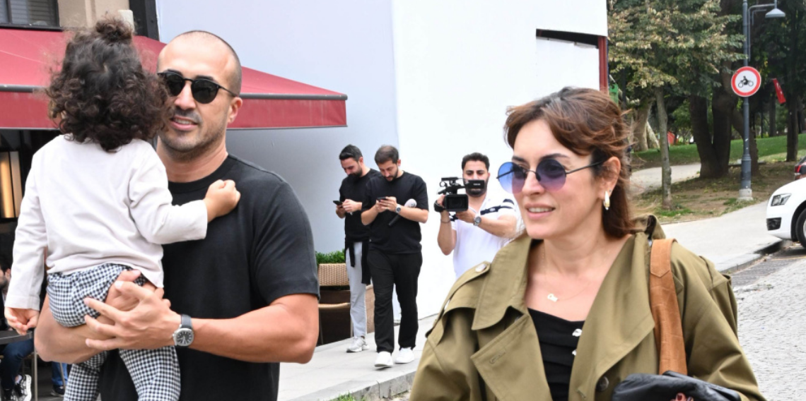 Ezgi Mola eski eşiyle bir arada! Oğulları Can için buluştular