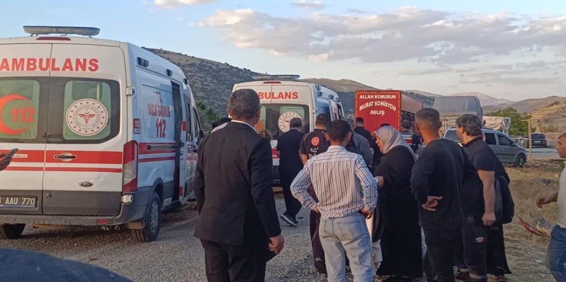 Malatya'da tır ile otomobil çarpıştı: 5 yaralı