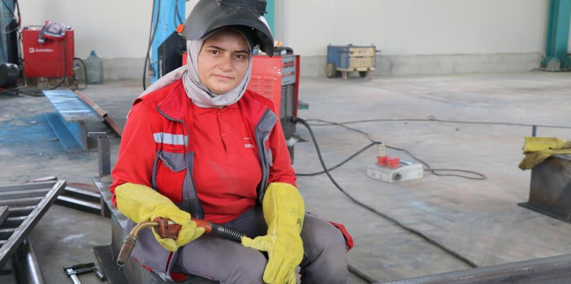 Kadın kaynak ustası ezber bozuyor
